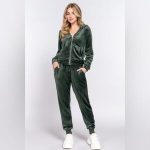 ActiveUSA Dk Sage Teddy Fur Fleece Y2K Style Tracksuit Set Hoodie & Jogger Pants